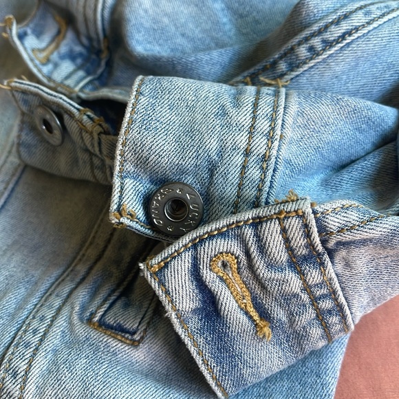 Lucky Brand Denim Jacket - Picture 6 of 6